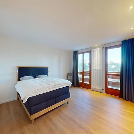 In Les With Mountain Views Apartamento