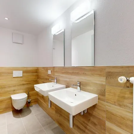 Appartement In Les With Mountain Views *