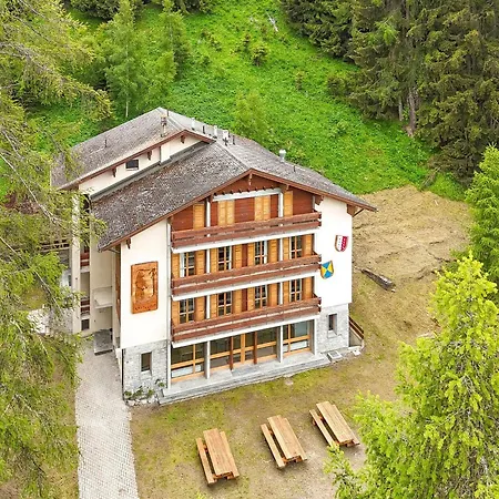 Apartamento In Les With Mountain Views Agettes